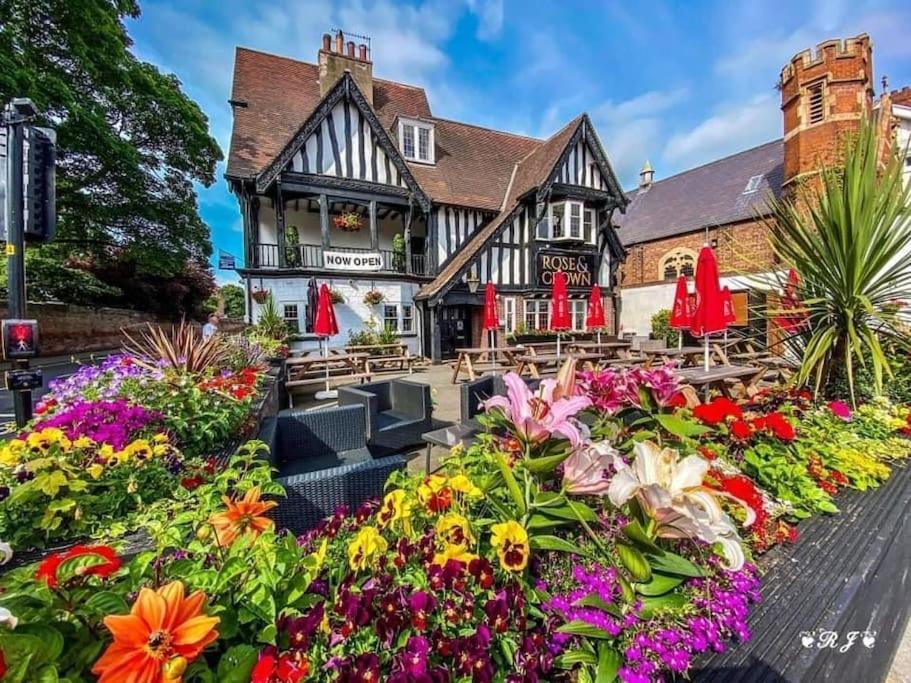 Rose & Crown Rooms Beverley Bagian luar foto